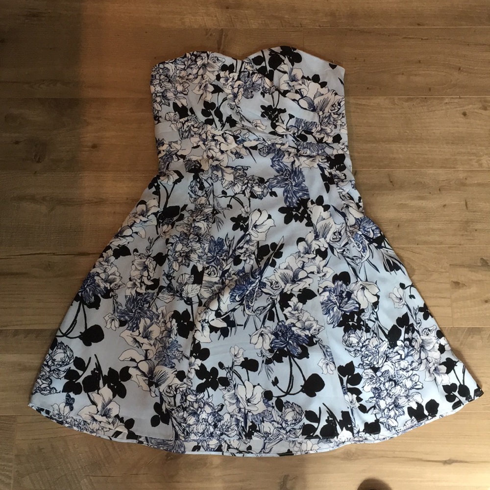 Express floral strapless dress